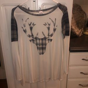 Plaid sleeve deer shirt
